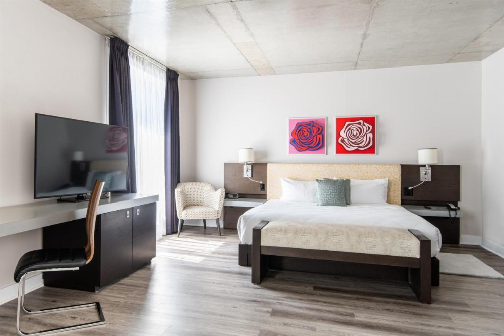 Room image 3