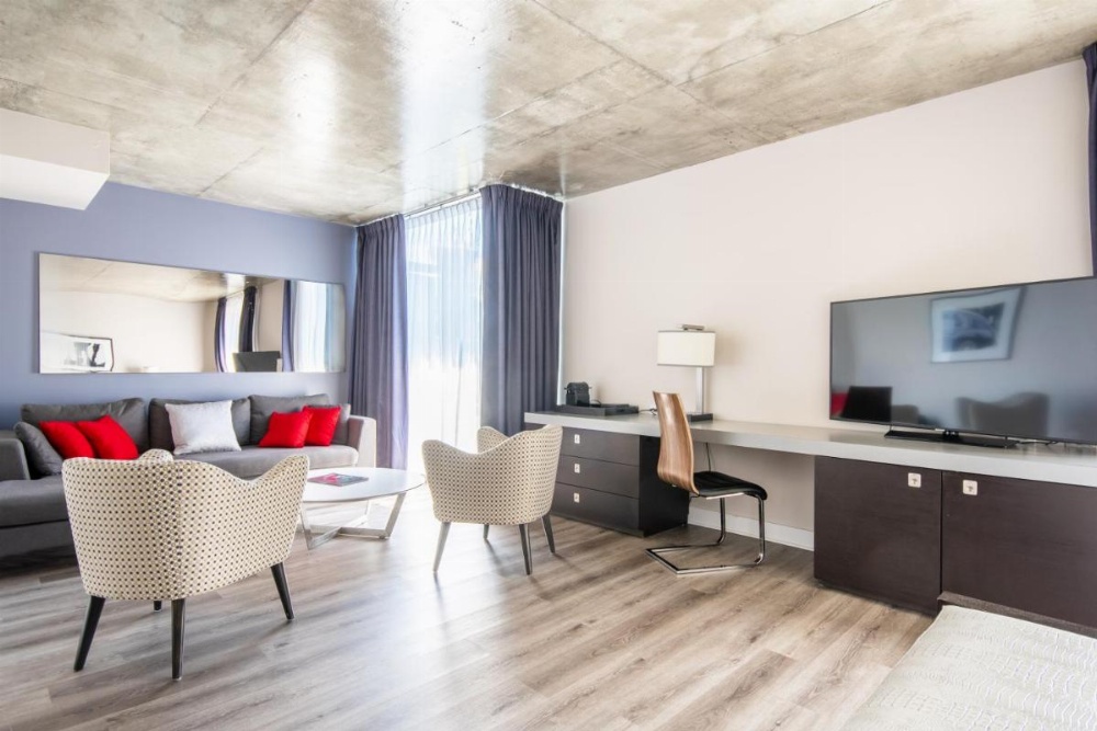 Room image 2