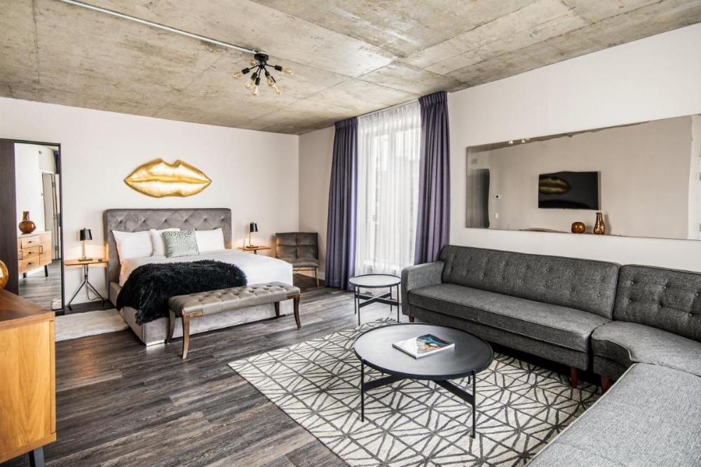 Room image 2